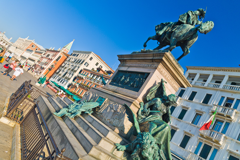 Monumento equestre a Vittorio Emanuele II