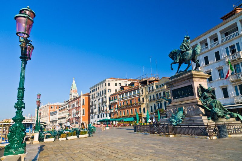 Monumento a Vittorio Emanuele II in Riva degli Schiavoni